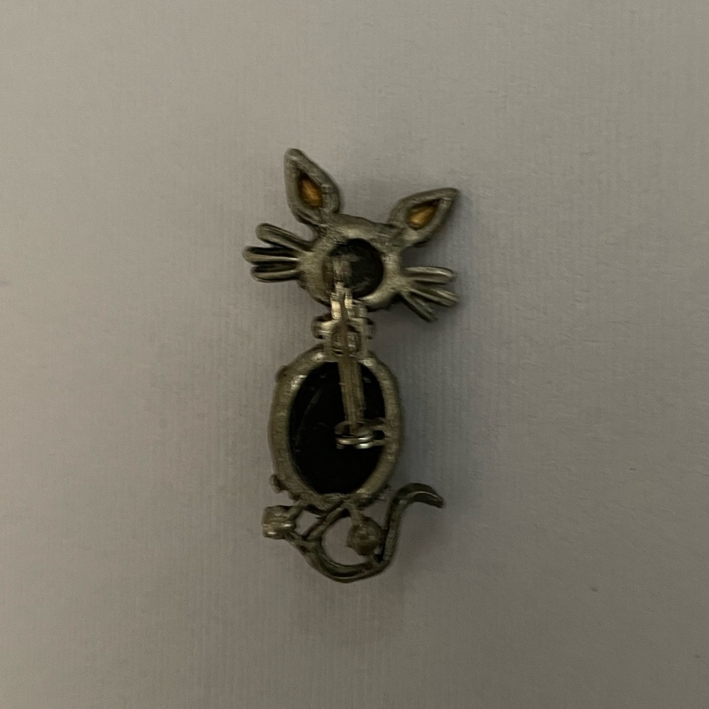 Cat Brooch with Fake Rhinestone and Opal - Picture 2 of 3